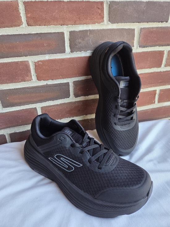 Skechers Other - Skechers Max Cushion Men’s US 10 UK 9 Black Running Walking Shoes